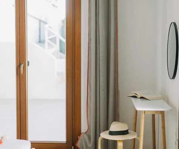 Mikra Bay Vineyard * Faneroméni