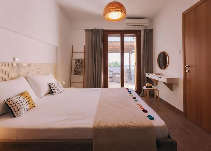 Mikra Bay Vineyard Holiday home